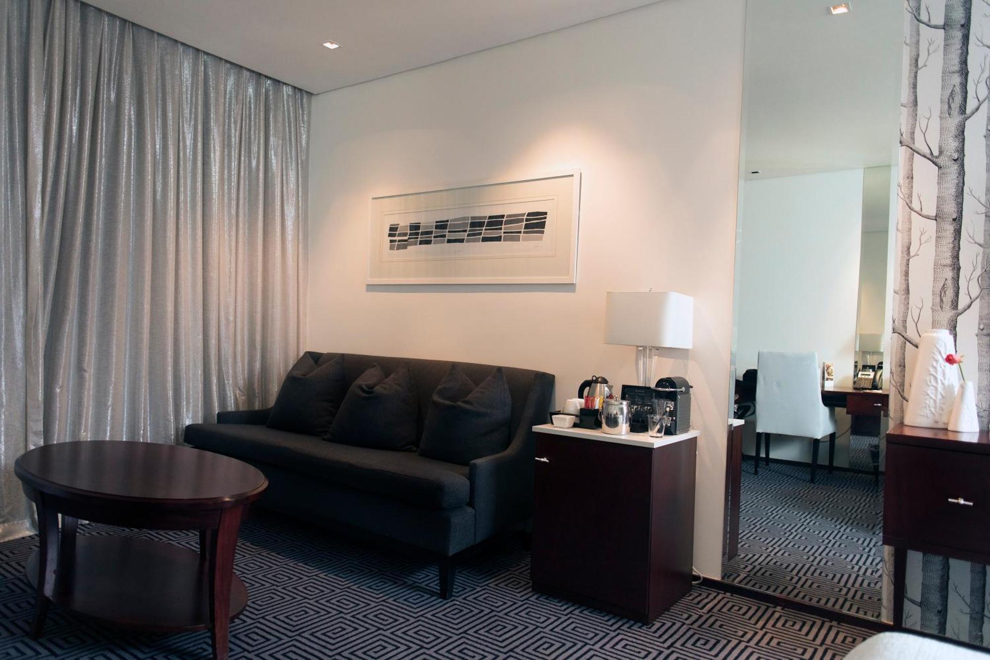 DAVINCI Hotel on Nelson Mandela Square Johannesburg Bagian luar foto