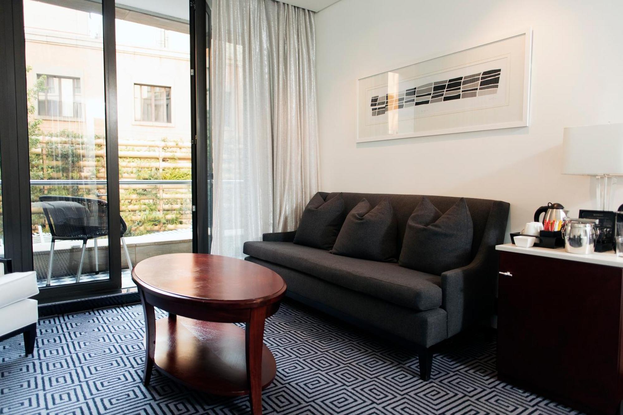 DAVINCI Hotel on Nelson Mandela Square Johannesburg Bagian luar foto