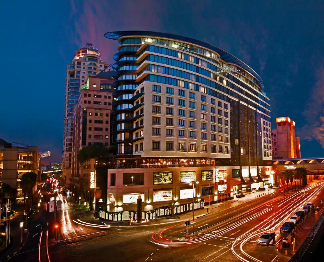 DAVINCI Hotel on Nelson Mandela Square Johannesburg Bagian luar foto