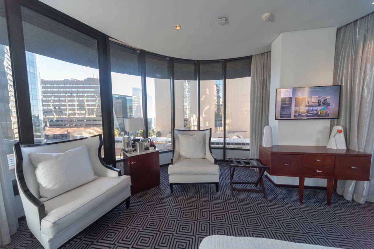 DAVINCI Hotel on Nelson Mandela Square Johannesburg Bagian luar foto